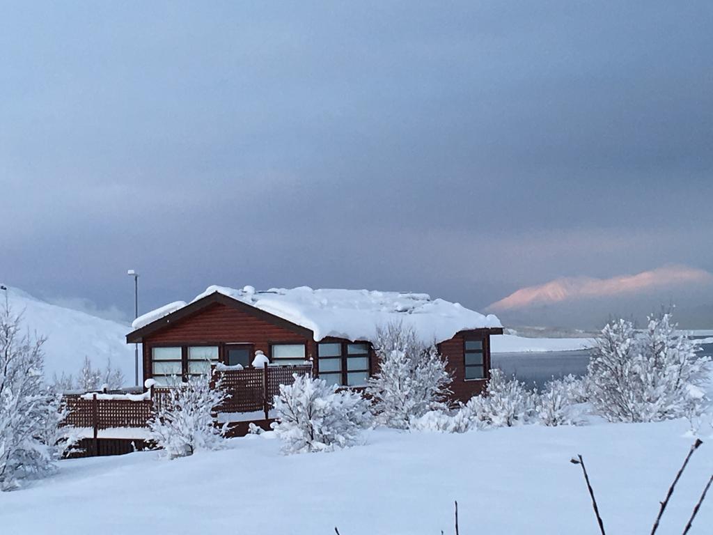Aurora Vacation Homes Fagravik อาคูเรย์รี ภายนอก รูปภาพ
